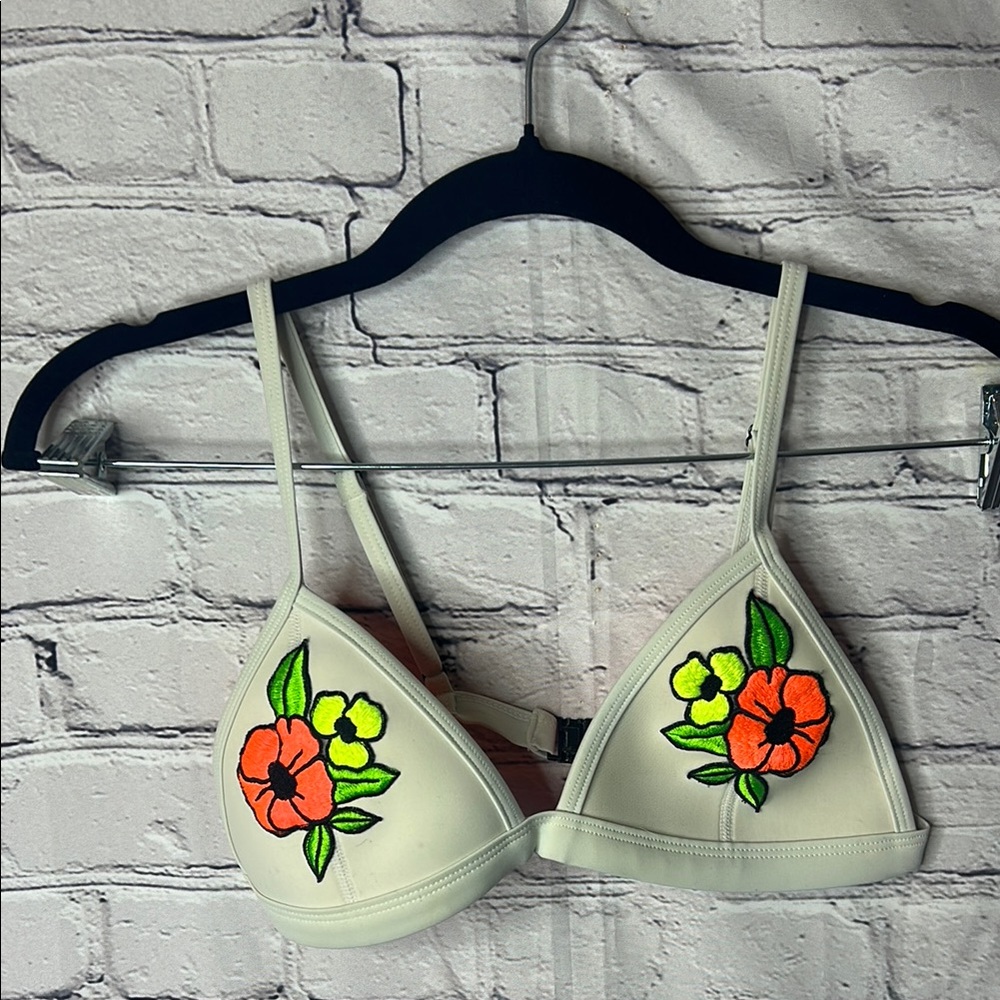 Triangle floral embroidered neoprene top size small